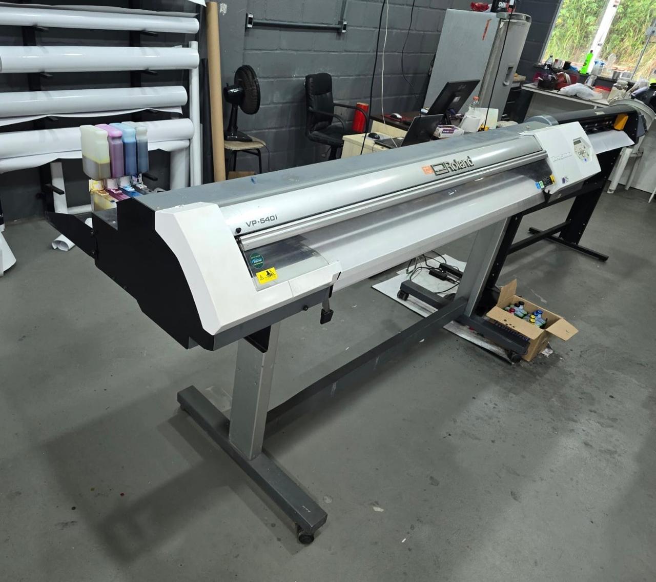 Impressora com recorte VP-540i Ecosolvente
