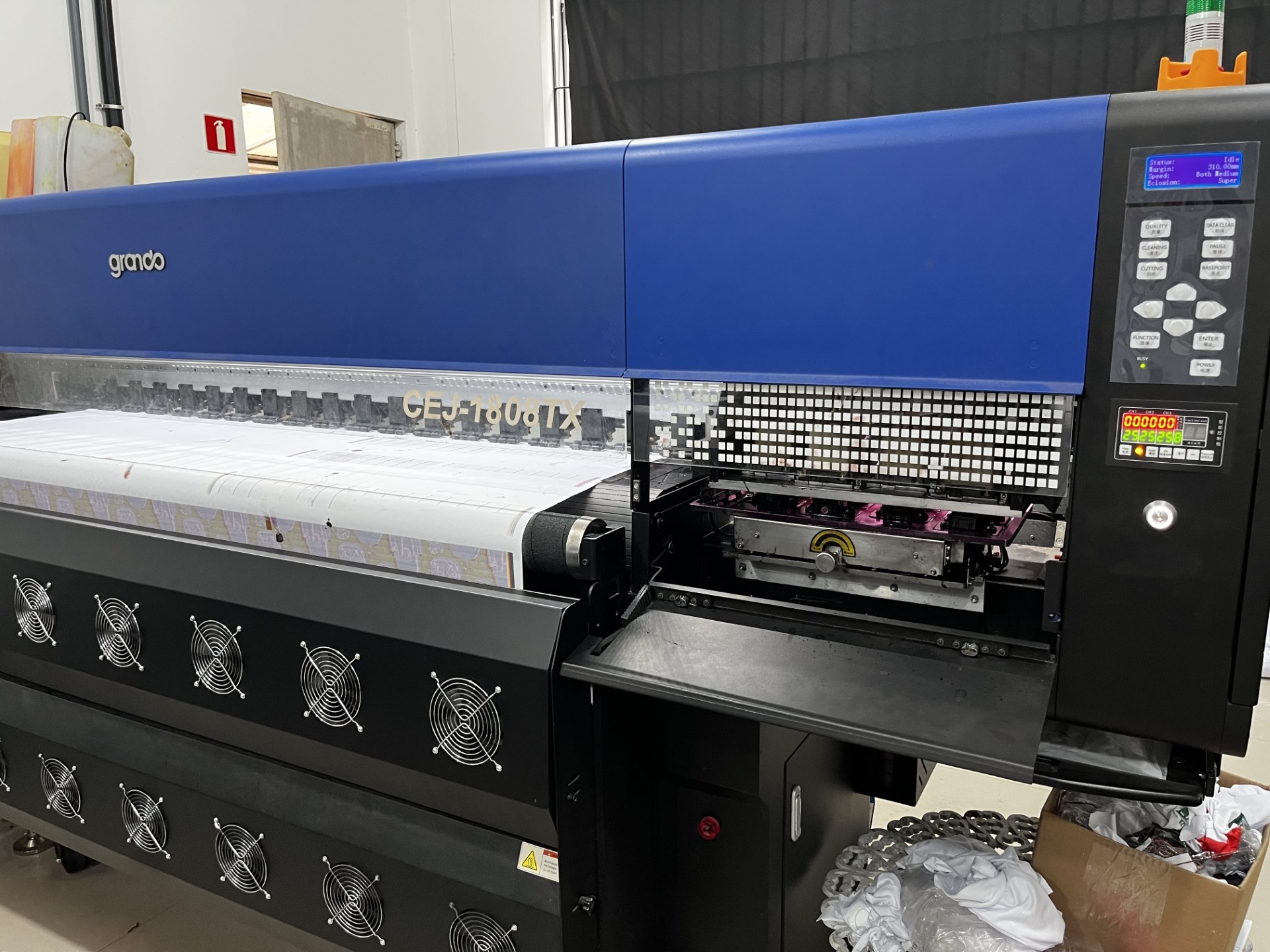 Plotter Grando 1808