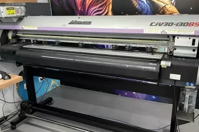 Impressora com Recorte Mimaki CJV30-130 com uma cabeça de impressão nova,