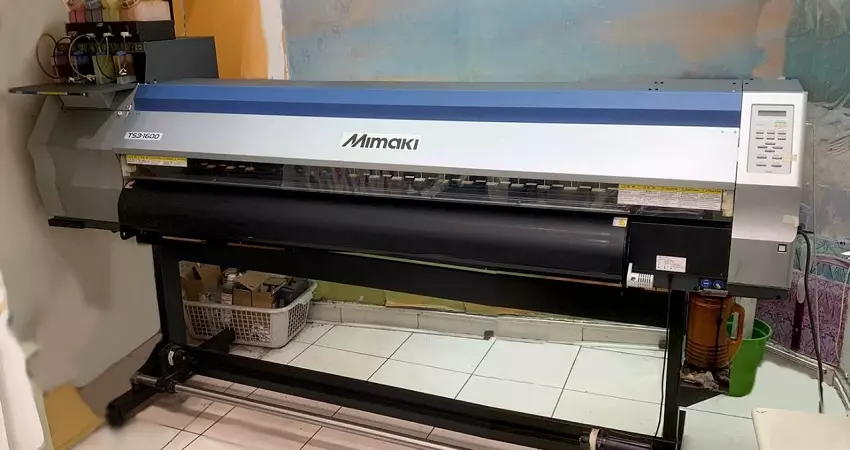 Impressora de Sublimação Mimaki TS3-1600 1 DX5 (cabeça falhando, recomenda-se a troca). Investimento de R$ 13.000,00, maquina está em São Paulo - SP.