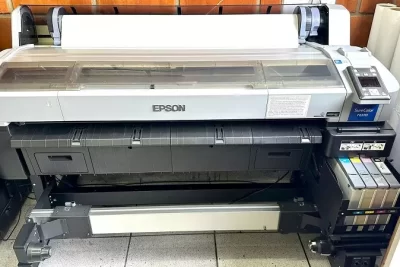 Impressora Sublimática Epson F6370 com cabeça de impressão PrecisionCore® TFP®, investimento de R$ 28.000,00. Máquina está em Sorocaba - SP.