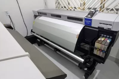 Impressora Sublimatica Epson F7200 com Resolução máxima de impressão:1440 x 720 dpi. Investimento de R$ 45.000,00, maquina está em Fortaleza.