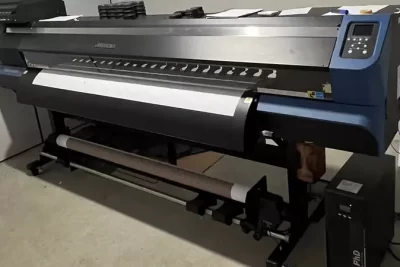 Impressora Mimaki TS55-1800 com Velocidade máxima de até: 135m²/h. Investimento de R$ 154.900,00, maquina está em Apucarana - Paraná.