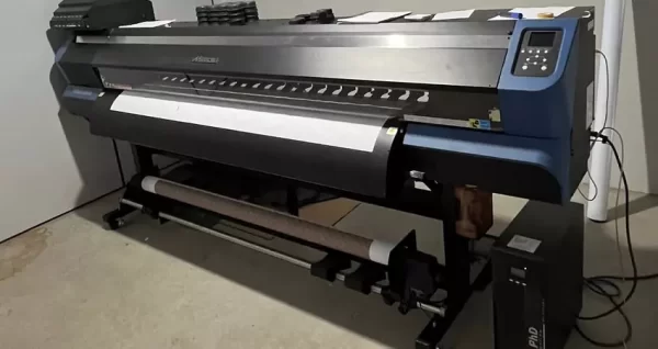 Impressora Mimaki TS55-1800 com Velocidade máxima de até: 135m²/h. Investimento de R$ 154.900,00, maquina está em Apucarana - Paraná.