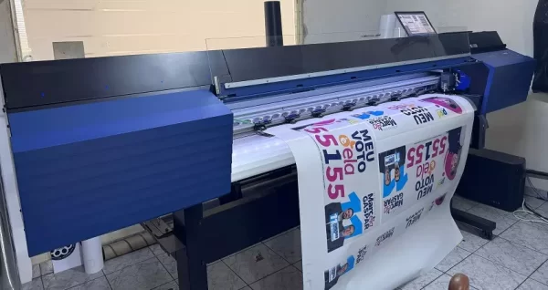 Plotter com recorte Roland SG2-640 com 2 cabeças de impressão Flex Fire. Investimento de R$ 75.000,00. Maquina está em Batatais - SP.