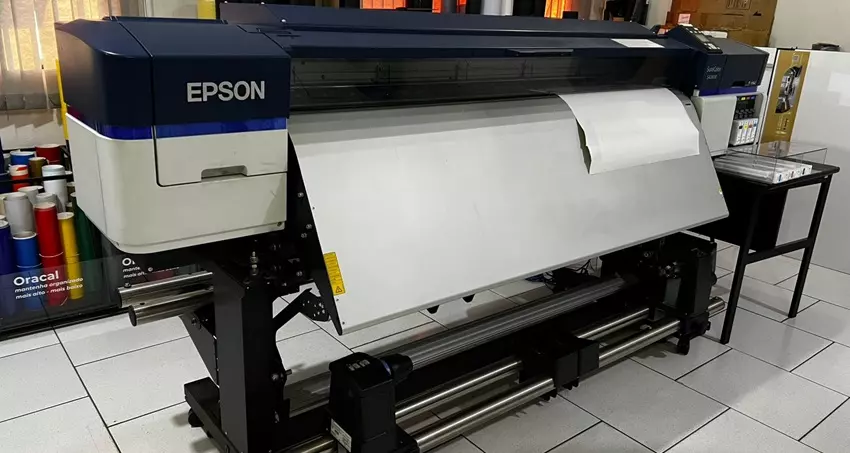 Impressora Ecosolvente Epson S40600. Ano: 2019. Tinta: Original. Cabeça: 1 cabeça de impressão PrecisionCore. Local: São Paulo. R$40.000,00.