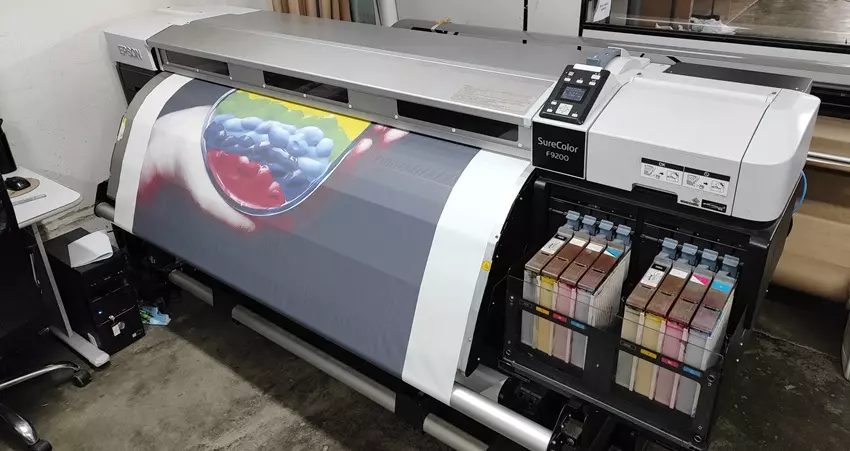 Impressora Epson Sure Color F9200. Ano: 2016. Tecnologia de impressão: 1 cabeça de impressão PrecisionCore TFP. Local: Capão Bonito - SP. R$60.000,00.