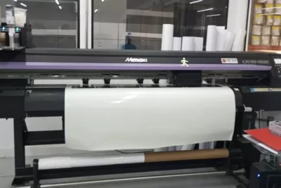 Mimaki CJV 150-160 bs. Ano: 2017. Tinta: cartucho com garrafa de 500ml. Velocidade de impressão: 56.2m²/h. local: Indaiatuba. R$45.000,00.