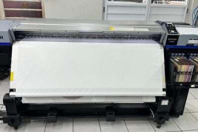 Plotter SC F9370. Ano: 2020. Tinta: HD CMYK. Cabeça:  2 cabeças Preciosioncore TFP Investimento de R$75.000,00, maquina está em Aracaju- SERGIPE