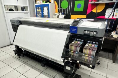 EPSON SURE COLOR F9470. Ano: 2021. Tinta: HD CMYK. Cabeça:  2 cabeças Preciosioncore TFP Investimento de R$75.000,00, maquina está em Aracaju- SERGIPE.