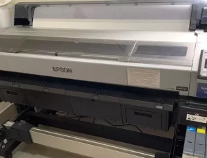 Impressora Epson Sublimação F6370 com Cabeça de impressão PrecisionCore® TFP®. Investimento de R$ 25.000,00, maquina está em Limeira - SP.