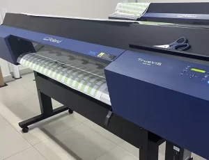 Impressora Roland Ecosolvente SG2-540 com 2 cabeças de impressão Flex Fire (novas - trocadas na hora). Investimento de R$ 59.000,00, maquina está em SP.